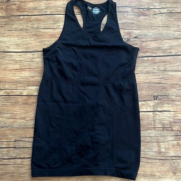 Zyia Active size S Black Seamless Tank Top - Picture 1 of 6
